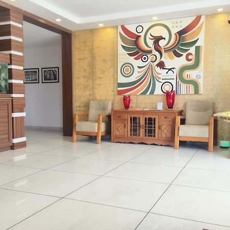 Phoenix Holidays Kochi Zewnętrze zdjęcie
