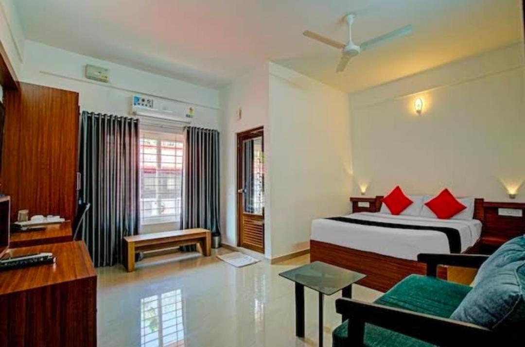 Phoenix Holidays Kochi Zewnętrze zdjęcie