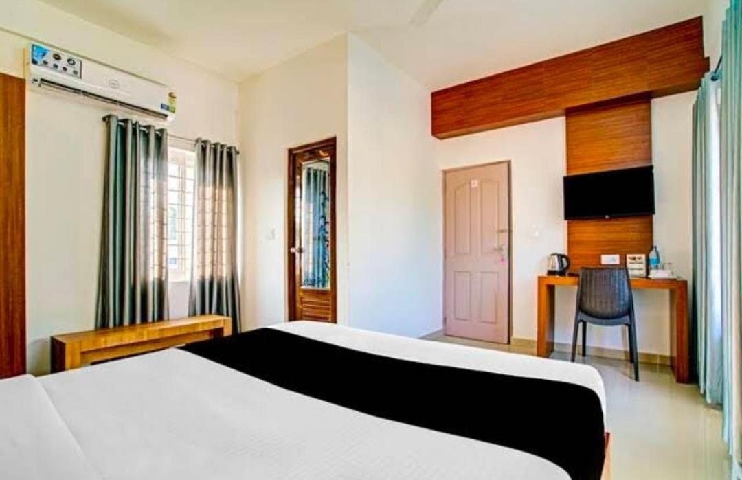 Phoenix Holidays Kochi Zewnętrze zdjęcie