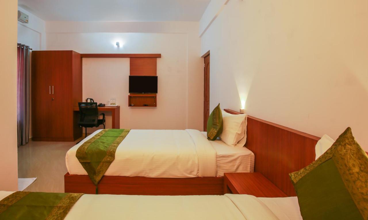 Phoenix Holidays Kochi Zewnętrze zdjęcie